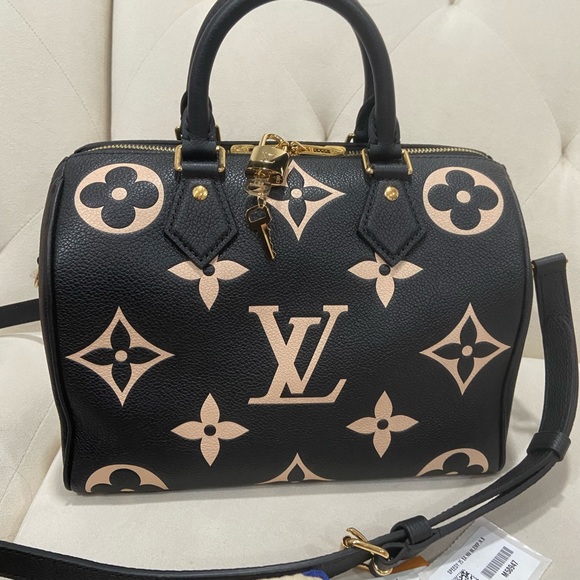 NEW🔥Louis Vuitton Speedy 25 Bandoulière Empreinte Bag - Picture 6 of 15